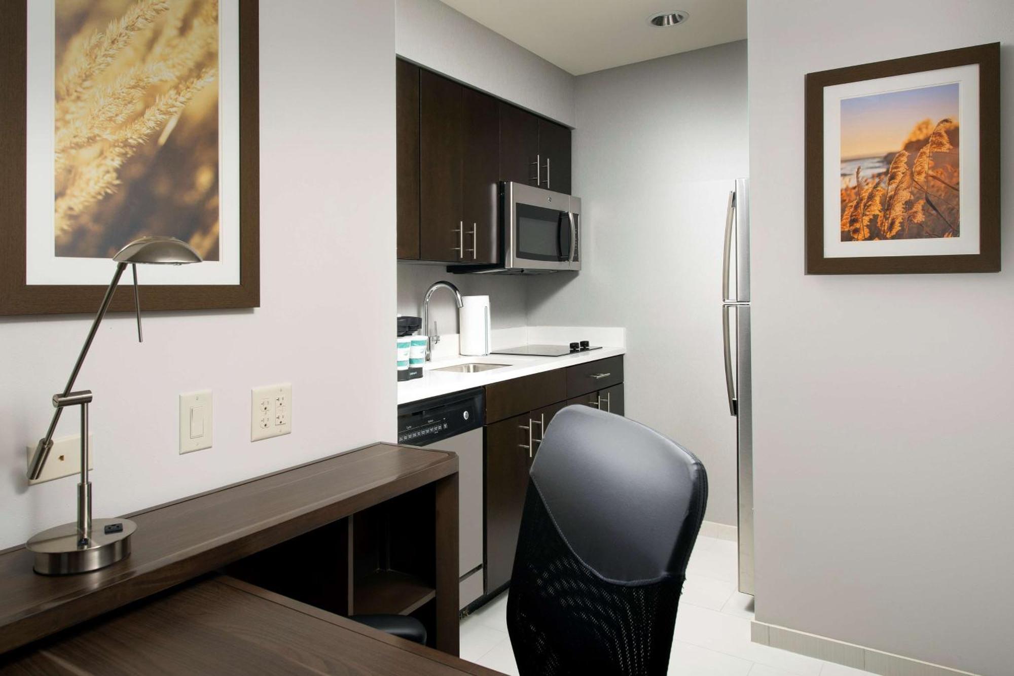 Homewood Suites By Hilton Kansas City Speedway Exterior foto
